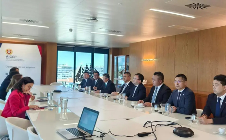 迅鐳激光董事長顏章健率隊(duì)赴歐洲進(jìn)行商務(wù)考察（三）