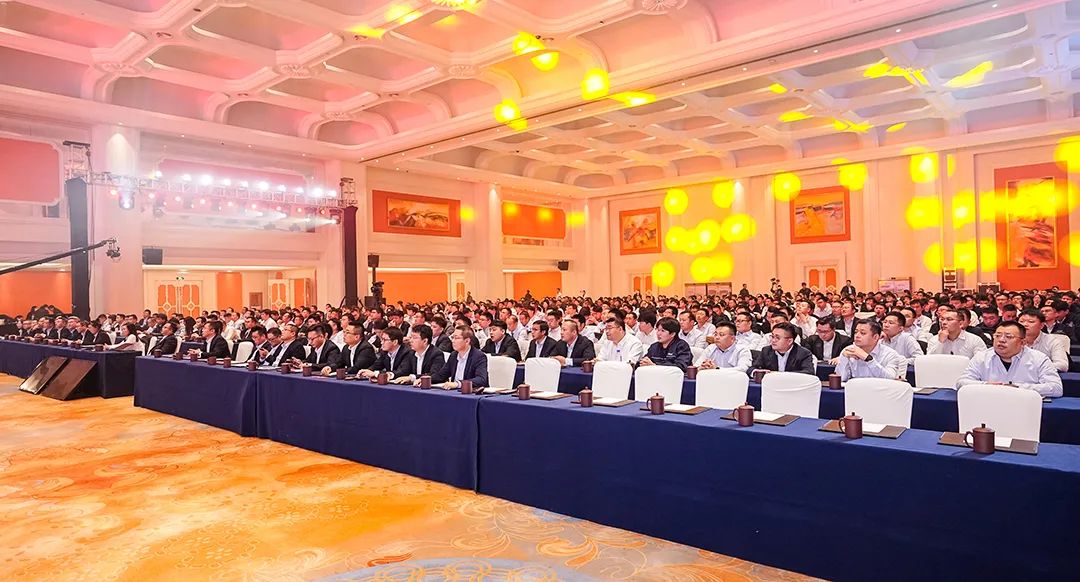 靈蟒賀歲，華章共啟 | 迅鐳激光2024年度工作總結(jié)會議暨年終盛典圓滿舉行！(圖2)