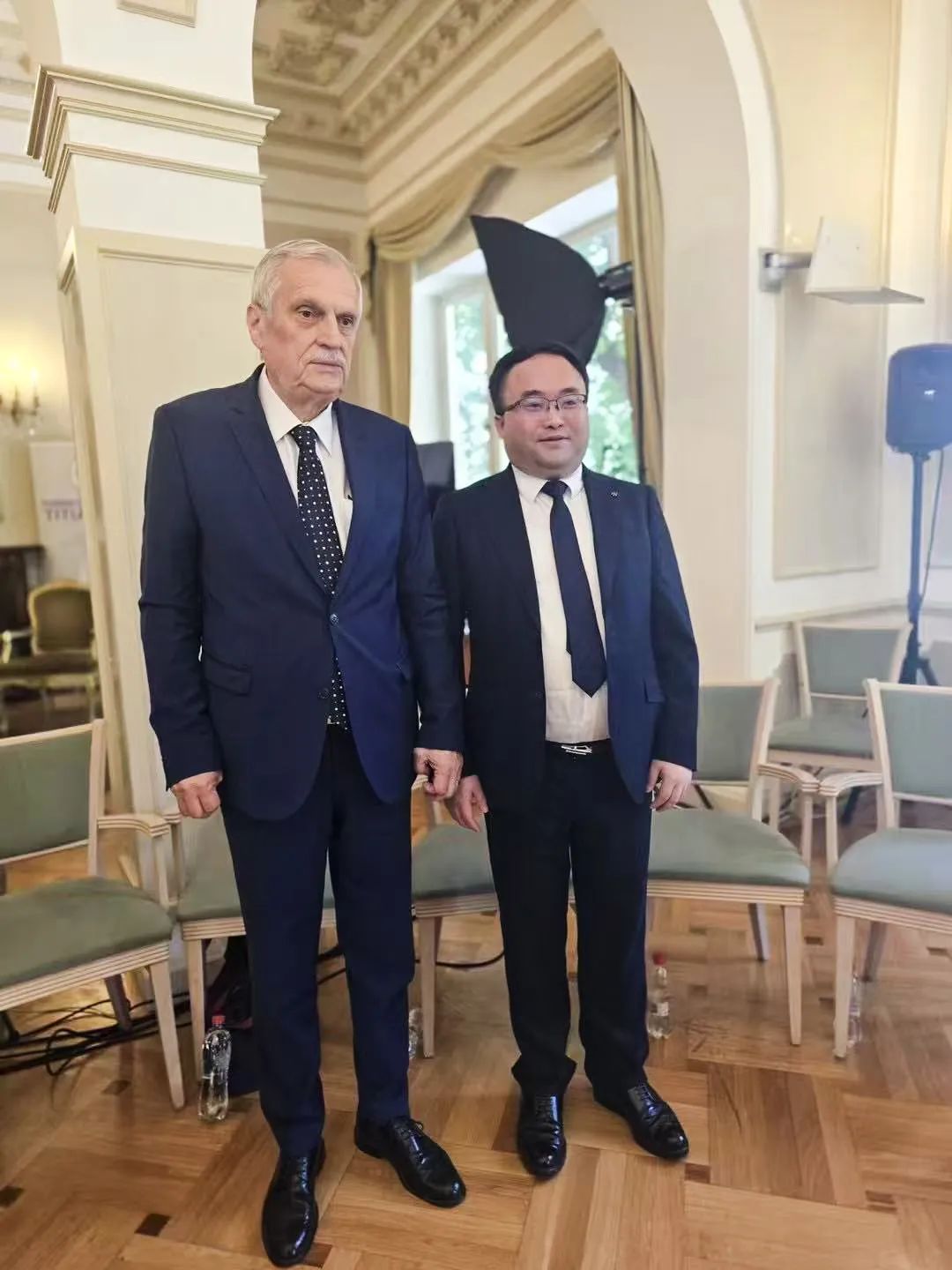 迅鐳激光董事長顏章健率隊赴歐洲進(jìn)行商務(wù)考察(圖5)