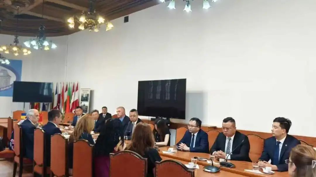 迅鐳激光董事長顏章健率隊(duì)赴歐洲進(jìn)行商務(wù)考察（二）(圖8)